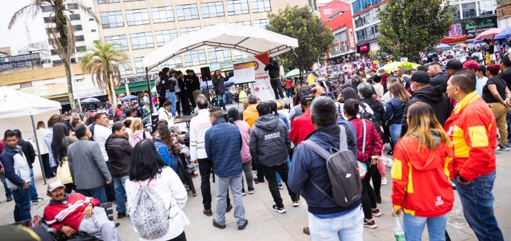 Distrito y comerciantes firman el ‘Pacto Navideño por la Convivencia’ en San Victorino