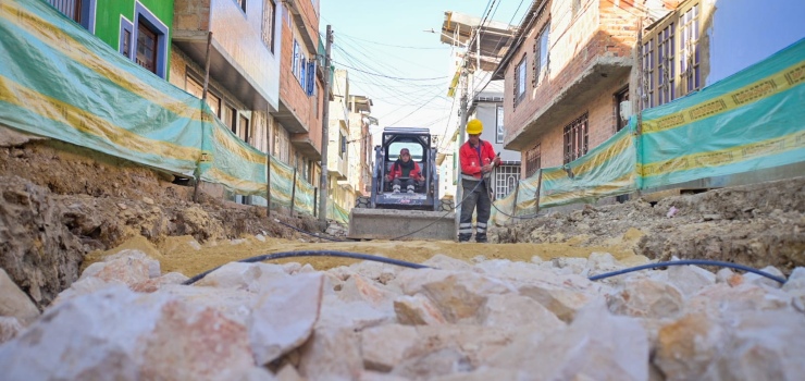 En 2022 se hicieron en Bogotá casi 3.000 obras para mejorar la movilidad, con una inversión de $424.000 millones 