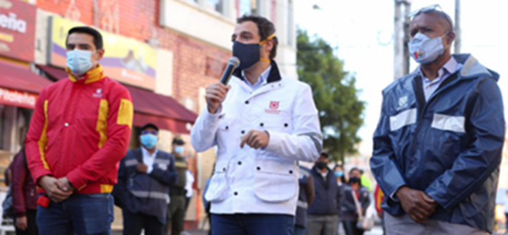 Se habilitaron 23 zonas especiales en Bogotá para que el comercio formal e informal puedan recuperar su economía en navidad 