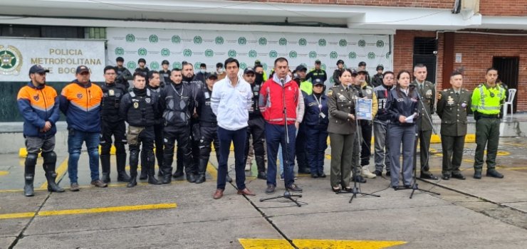 3.500 moteros de Bogotá conformarán la Red Ciudadana más grande del país 3.500 moteros de Bogotá conformarán la Red Ciudadana más grande del país