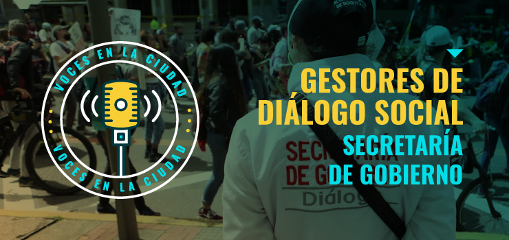 Los ‘héroes’ de chaquetas blancas en medio de las protestas sociales