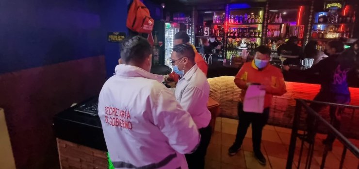 En Fontibón cerrado un bar por vender mercancía de contrabando y un parqueadero por encontrarse fibra óptica robada