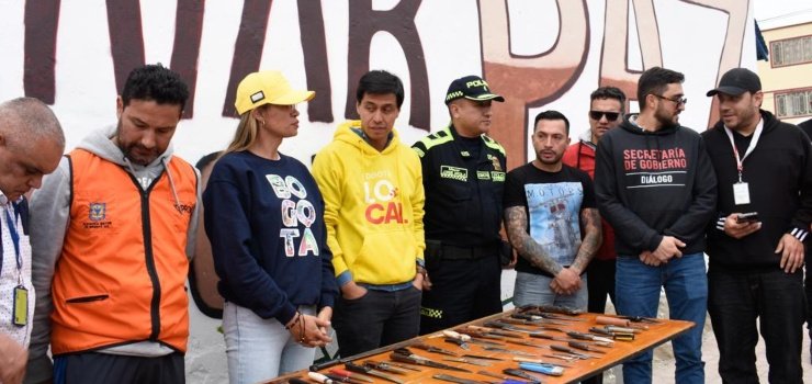 'Gobierno en tu barrio' llega a Ciudad Bolívar con jornada de desarme, feria de microempresarios y siembra de árboles