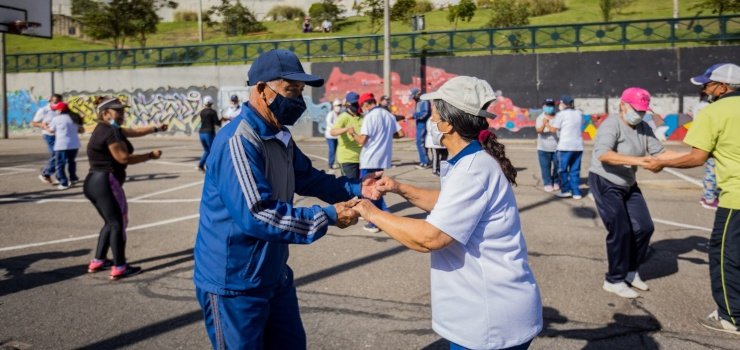 ‘Mis años dorados’, el proyecto con el que 75 adultos mayores le dijeron adiós al estrés y a las enfermedades ‘Mis años dorados’, el proyecto con el que 75 adultos mayores le dijeron adiós al estrés y a las enfermedades