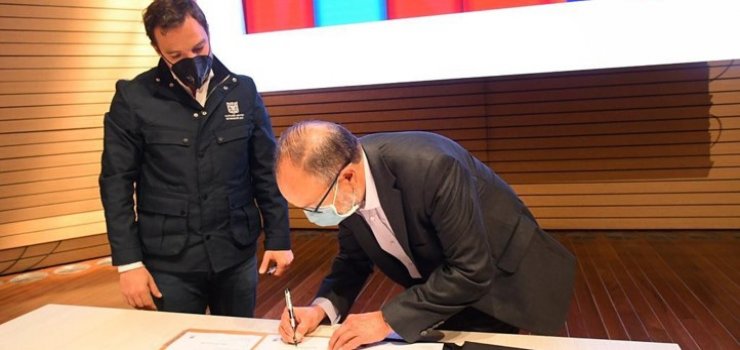 32 nuevos extranjeros tomaron juramento ante el Distrito