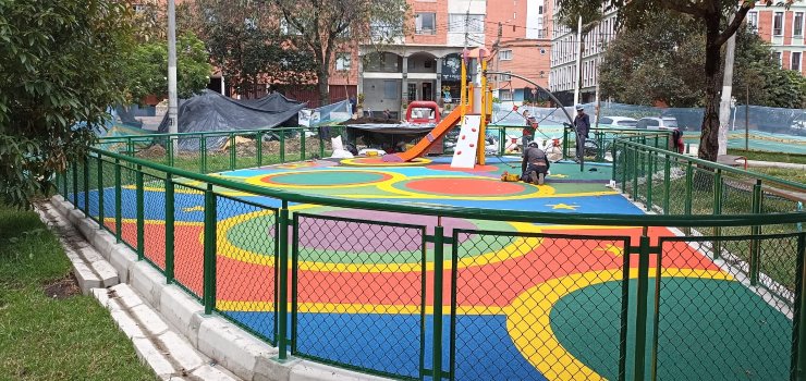 La administración distrital invirtió $1.200 millones para equipar 6 parques de Chapinero La administración distrital invirtió $1.200 millones para equipar 6 parques de Chapinero