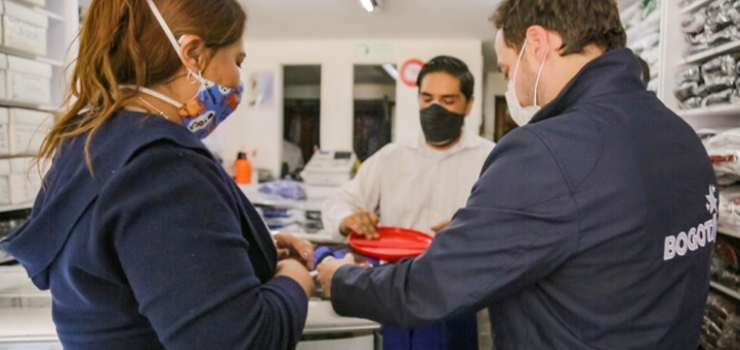 Es microempresa LOCAL” el plan para recuperar las tiendas, peluquerías y otros pequeños negocios de los barrios de Bogotá