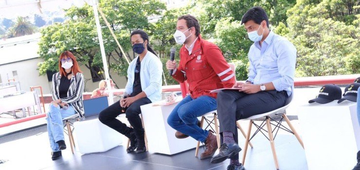 Vendedores informales y microempresarios de las localidades de Bogotá recibieron apoyos por más de 42.000 millones de pesos